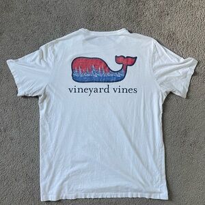 Vineyard Vines T Shirt - XL